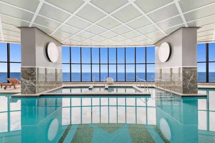 Sea View Beachfront Apartment In Surfers Gold Coast Esterno foto